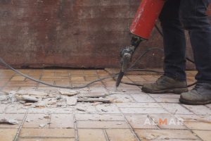 what to know before starting flooring demolition project